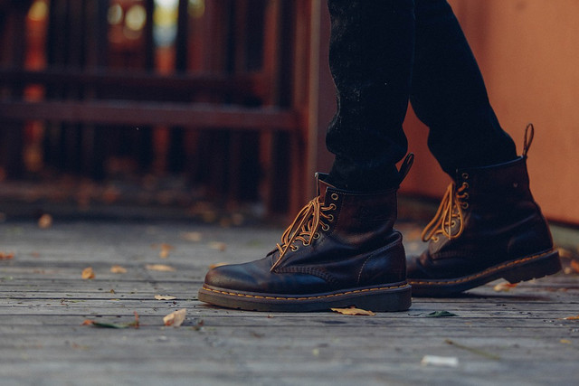Ilustrasi: ukuran sepatu indonesia, sumber foto: https://pixabay.com/by Gershoots
