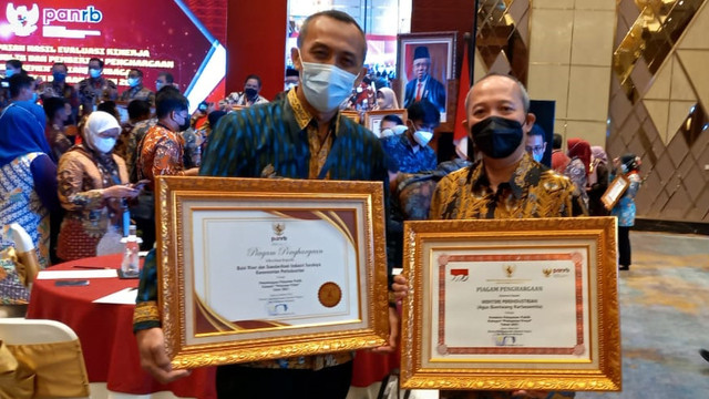 Balai Riset dan Standardisasi (Baristand) Industri Surabaya di bawah naungan Kemenperin meraih predikat Penyelenggara Pelayanan Publik Kategori "Pelayanan Prima" 2021 dari KemenPANRB. Foto: Kemenperin