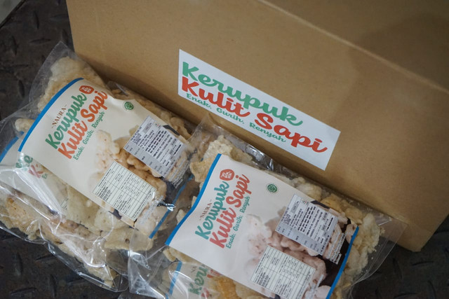 Produk kerupuk kulit UMKM mitra binaan Dompet Dhuafa yang diekspor ke Korea Selatan. FOTO: Istimewa