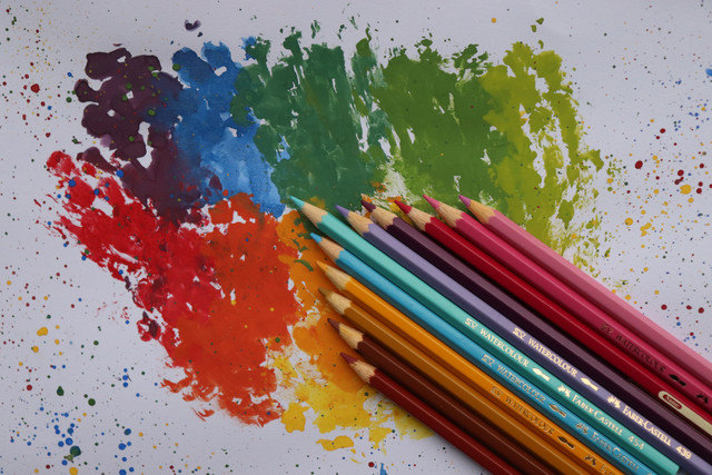 3 Contoh Surat Keterangan Tidak Buta Warna dari Instansi Kesehatan, Foto: Unsplash/JerryHartono