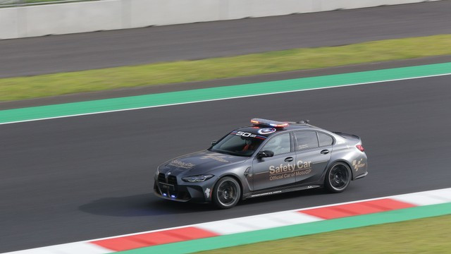 Mobil Safety Car MotoGP BMW M2 CS dan BMW M3 Competizione. Foto: Dok. BMW Indonesia