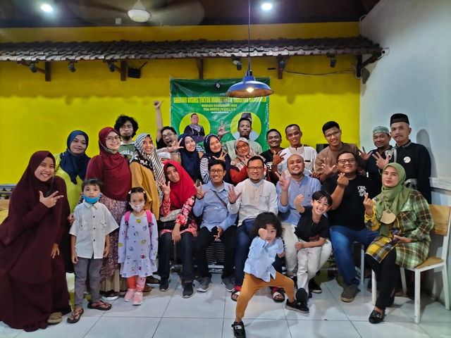 Member TDA Gresik sharing bisnis./dok
