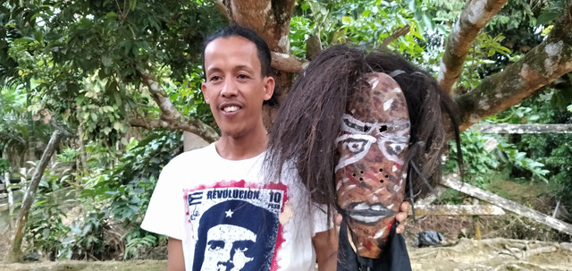Pegiat kebudayaan, Mukhtar Hadi yang kerap disapa Borju. (Foto: M Sobar Alfahri)
