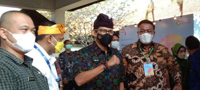  Menteri Pariwisata dan Ekonomi Kreatif Sandiaga Uno (saat berada di Nusa Dua, Bali - KAD