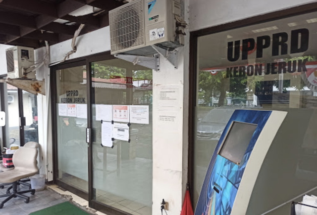 Akses masuk Gerai Samsat UPPRD Kebon Jeruk, Jakarta Barat. Foto: @Dixiestar9/Google Map