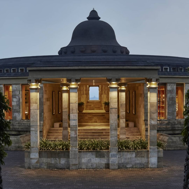 Amanjiwo Resort, penginapan unik berbentuk candi. Foto: Instagram/@amanjiwo