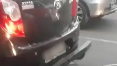 Bumper besi berduri pada mobil yang membahayakan pengguna jalan lainnya. Foto: Facebook/Cepi Suganda