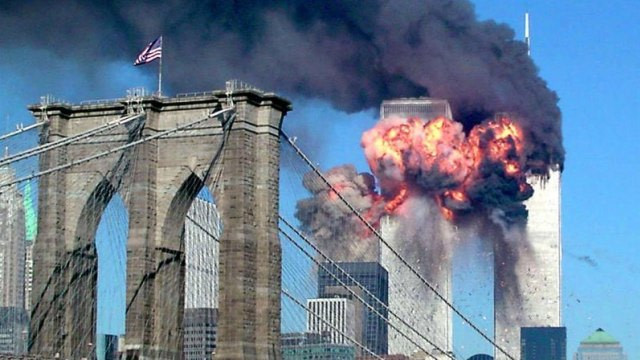Ledakan di World Trade Center 11 September 2001 (Sumber: KUMPARAN NEWS)
