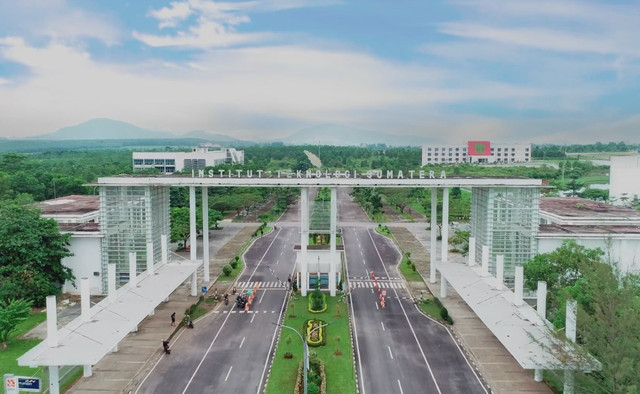 Pintu Gerbang Utama Institut Teknologi Sumatera, Rabu (30/3) | Foto : Ist