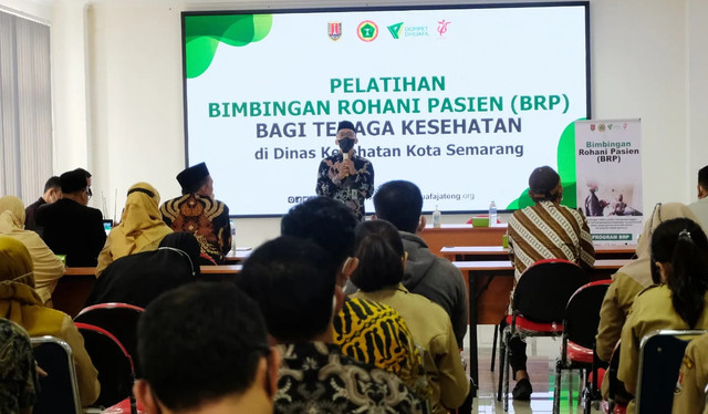 Dompet Dhuafa Jawa Tengah Gelar Pelatihan Bimbingan Rohani Pasien bersama Dinas Kesehatan Kota Semarang sebagai bagian menyambut Ramadan 1443 H. (Senin, 28/03)