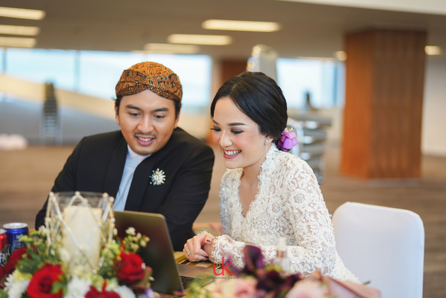 Pernikahan secara virtual (foto: uk international jakarta)