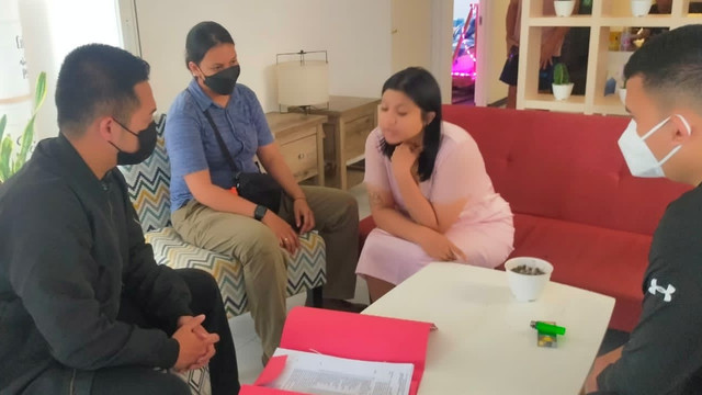 Dea Onlyfans saat ditangkap di indekos di Kota Malang, Jawa Timur. Foto: Dok. Istimewa
