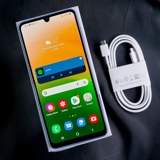 Samsung Galaxy A33 5G. Foto: Kevin S. Kurnianto/kumparan