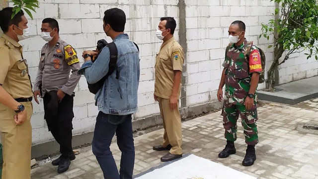 Polemik blokir tembok oleh tetangga yang terjadi di Desa Mejobo, Kudus (8/3). Foto: Dok. Polres Kudus