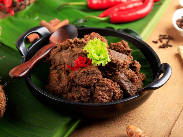 Ilustrasi Rendang Daging. Foto: Shutterstock