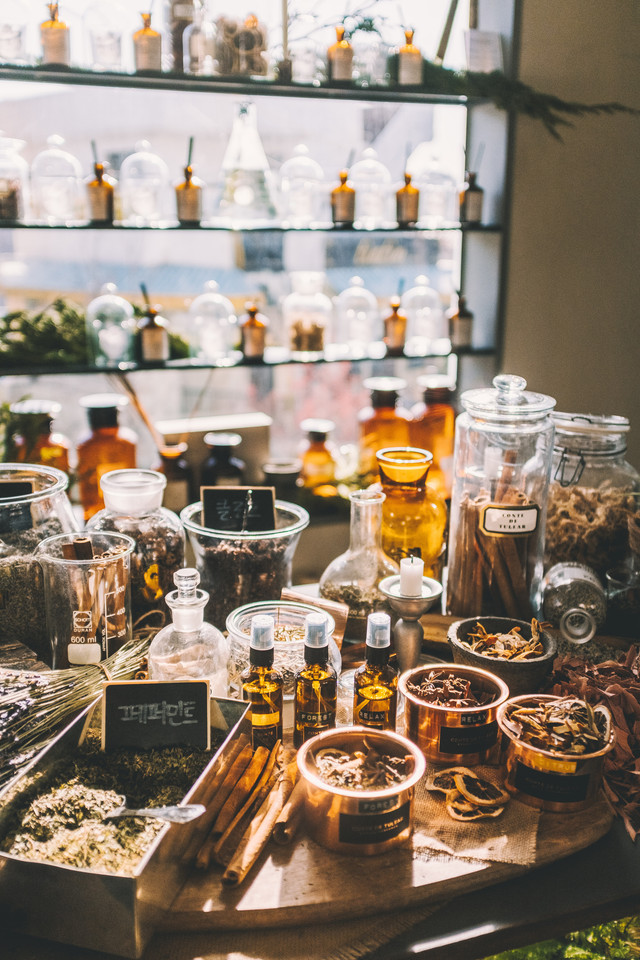 ekomendasi Parfum Thailand yang Paling Wangi untuk Wanita, Foto:Unsplash/Bundo Kim.