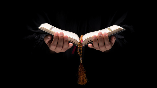 Perbedaan Masyaallah dan Subhanallah beserta Penggunaannya | kumparan.com