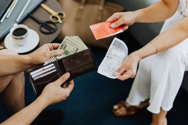 Ilustrasi Cara Kerja Peer to Peer Lending. Foto: Karolina Grabowska/Pexels