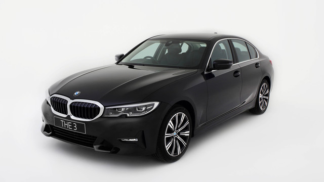 BMW Seri 3 320i Sport. Foto: BMW Indonesia