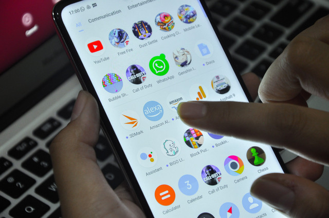 Ilustrasi cara memindahkan data ML ke kartu SD. Foto: Kevin S. Kurnianto/Kumparan