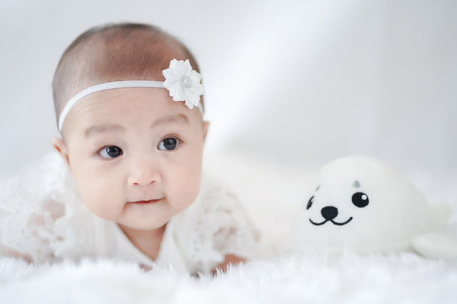 Ilustrasi nama anak perempuan Islami. Foto: ABWitzPix089/Shutterstock