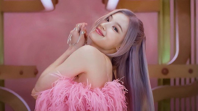 Sana Twice. Foto: Instagram/@twice_sana019