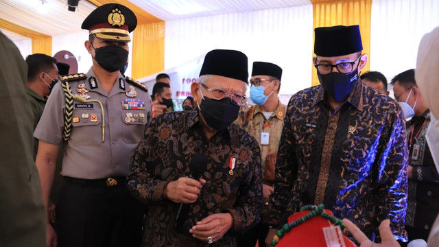 Wakil Presiden Ma'ruf Amin dalam kunjungan kerjanya ke Bukittinggi, Sumatera Barat, Selasa (12/4/2022). Foto: KIP