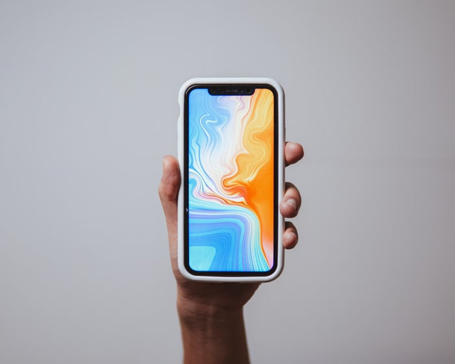 cara mematikan iPhone XR. Foto. dok. Kai Cheng (Unsplash.com)