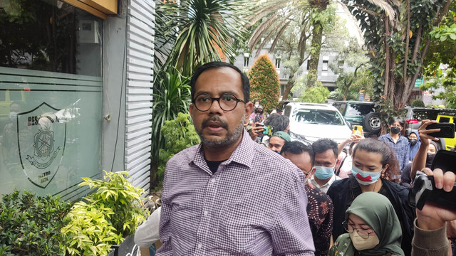 Haris Azhar Datangi Polda Metro, Diperiksa Sebagai Tersangka. Foto: Jonathan Devin/kumparan