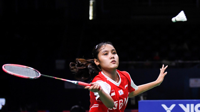Pebulu tangkis tunggal putri Indonesia Bilqis Prasista saat melawan pebulu tangkis tunggal putri Prancis Yaelle Hoyaux pada partai kelima Grup A Piala Uber 2022 di Impact Arena, Bangkok, Thailand, Minggu (8/5/2022). Foto: M Risyal Hidayat/ANTARA FOTO