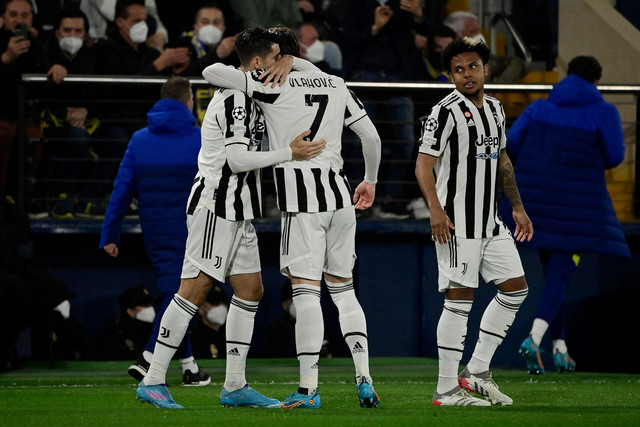Selebrasi pemain Juventus saat melawan Villarreal pada pertandingan Liga Champions UEFA di stadion La Ceramica, Vila-real. Foto: Javier Soriano/AFP