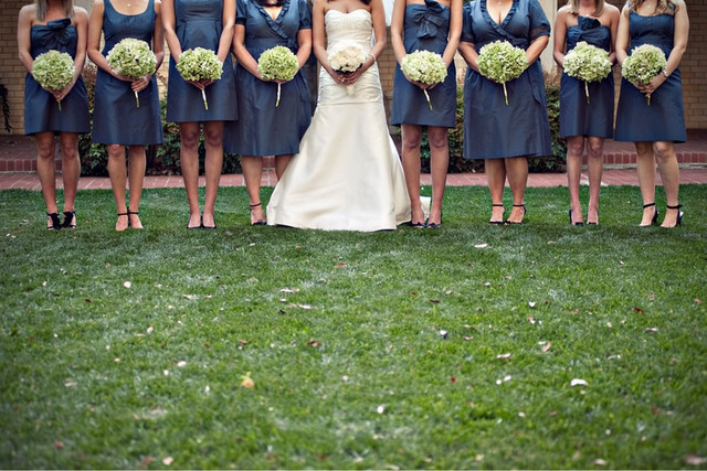 Rekomendasi Baju Bridesmaid, https://unsplash.com/@jlcoupaud