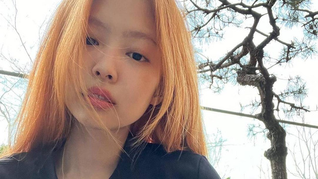 Jennie Blackpink pamer foto warna rambut baru. Foto: Instagram @jennierubyjane
