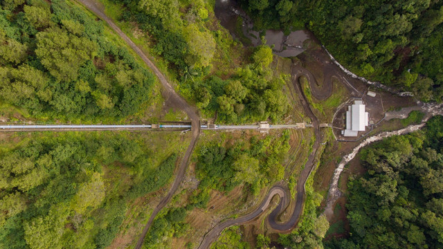 Proyek Cikopo, PLTA milik Arkora Hydro yang terletak di Garut, Indonesia dengan kapasitas produksi sebesar 7,4 MW. Foto: Arkora Hydro