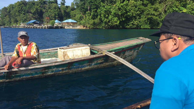 Nazir, nelayan Teluk Dalam Simeulue, Aceh, penerima kapal Susi Pudjiastuti. Foto: Muhammad Darisman/kumparan