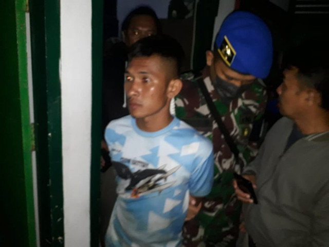 Pratu Ryan, anggota BKO TNI dari Pos 8 Liang SSK II Satgas Pamrahwan Yonarhanud 11/WBY, Kesatuan Kodim 1502/Masohi.  Foto: Dok. Istimewa