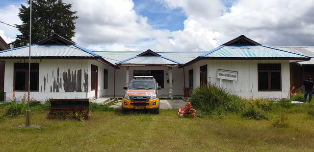 Gedung Kantor Sementara Polres Pegaf