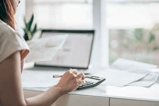Prinsip dasar akuntansi diperlukan dalam proses penyusunan laporan keuangan. Foto: Unsplash.com