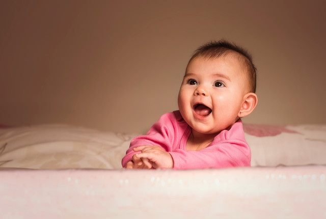 Ilustrasi nama bayi perempuan Yunani (Sumber: Pexels)