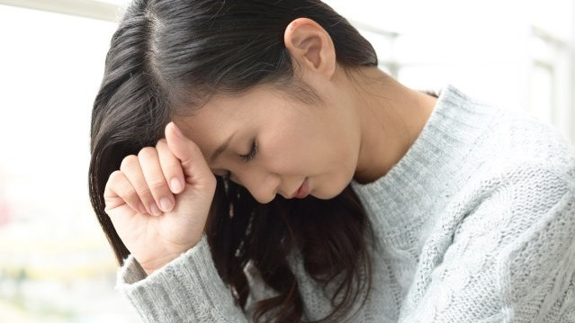 Ilustrasi perempuan sedih susah move on. Foto: Shutterstock