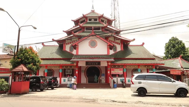 Tampak depan halaman Masjid Cheng Hoo Purbalingga, Dok. Pribadi