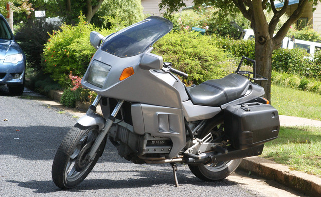 BMW K series, K100RT. Foto: Ian Sutton via Wikipedia.