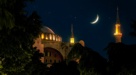 Ilustrasi tanda-tanda malam lailatul qadar. Foto. dok. 0804Creative (Unsplash.com)