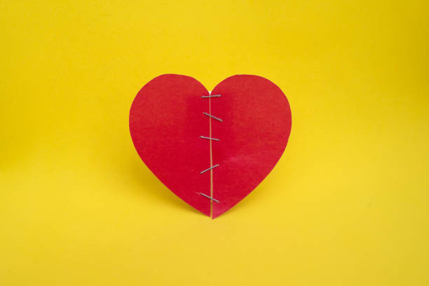 kata mutiara cinta bahasa inggris. sumber foto: unsplash/patah hati disegel staples
