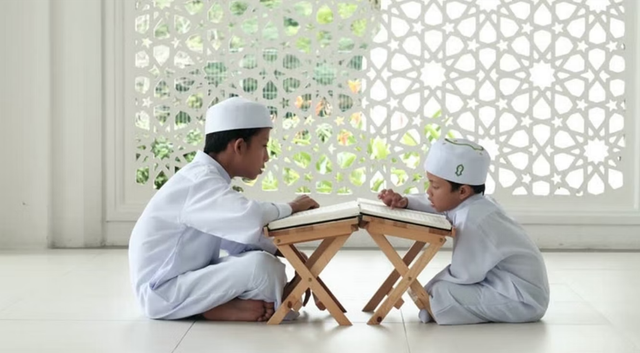 Ilustrasi anak yang bertadarus di bulan Ramadhan. Foto: unsplash.com/alfasy