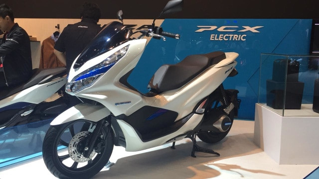 Honda PCX listrik di IMOS 2018 (Foto: Aditya Pratama Niagara/kumparanOTO)
