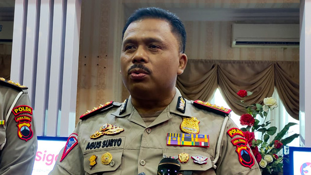 Dirlantas Polda Jateng, Kombes Agus Suryonugroho saat memberikan keterangan di Mapolda Jateng.  Foto: Dok istimewa