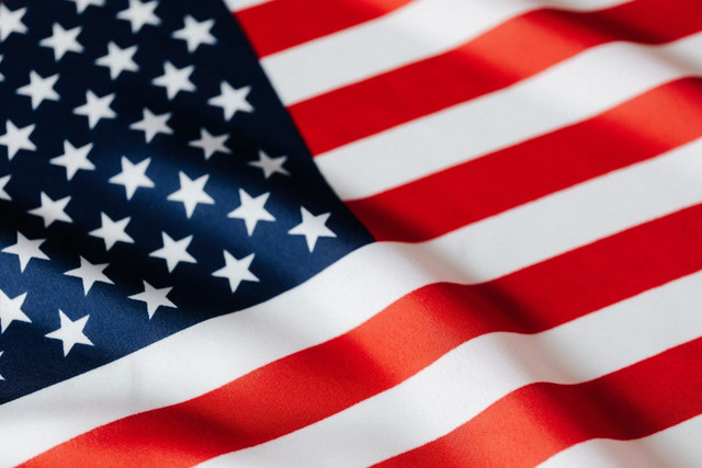 Foto Bendera Amerika. Foto oleh Yusuf Zidan Nasution dari Pexels