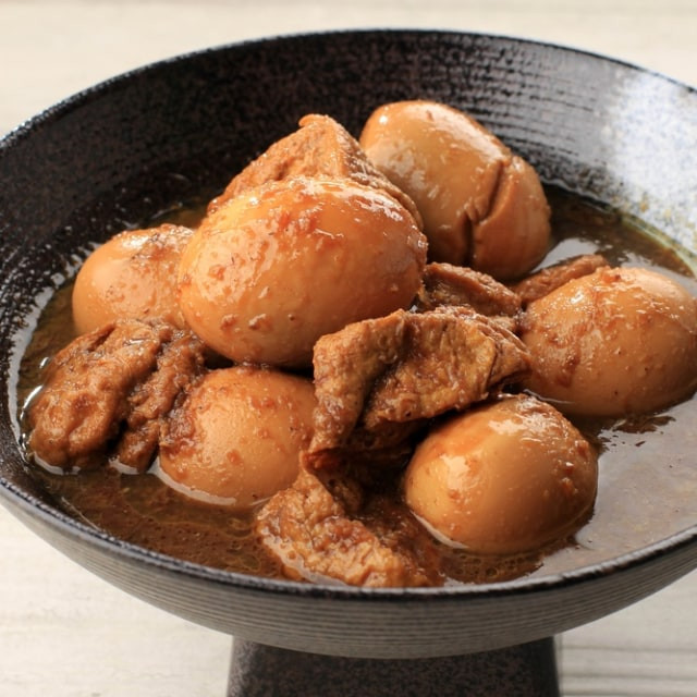 Resep semur tahu telur yang manis untuk anak sahur dan berbuka puasa. Dok: Shutterstock
