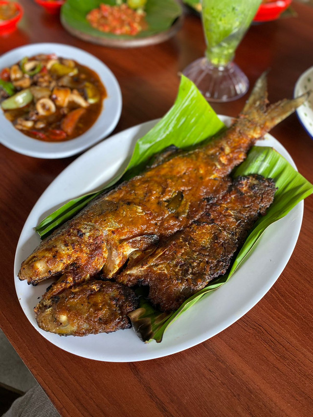 Ikan Bakar Muara
